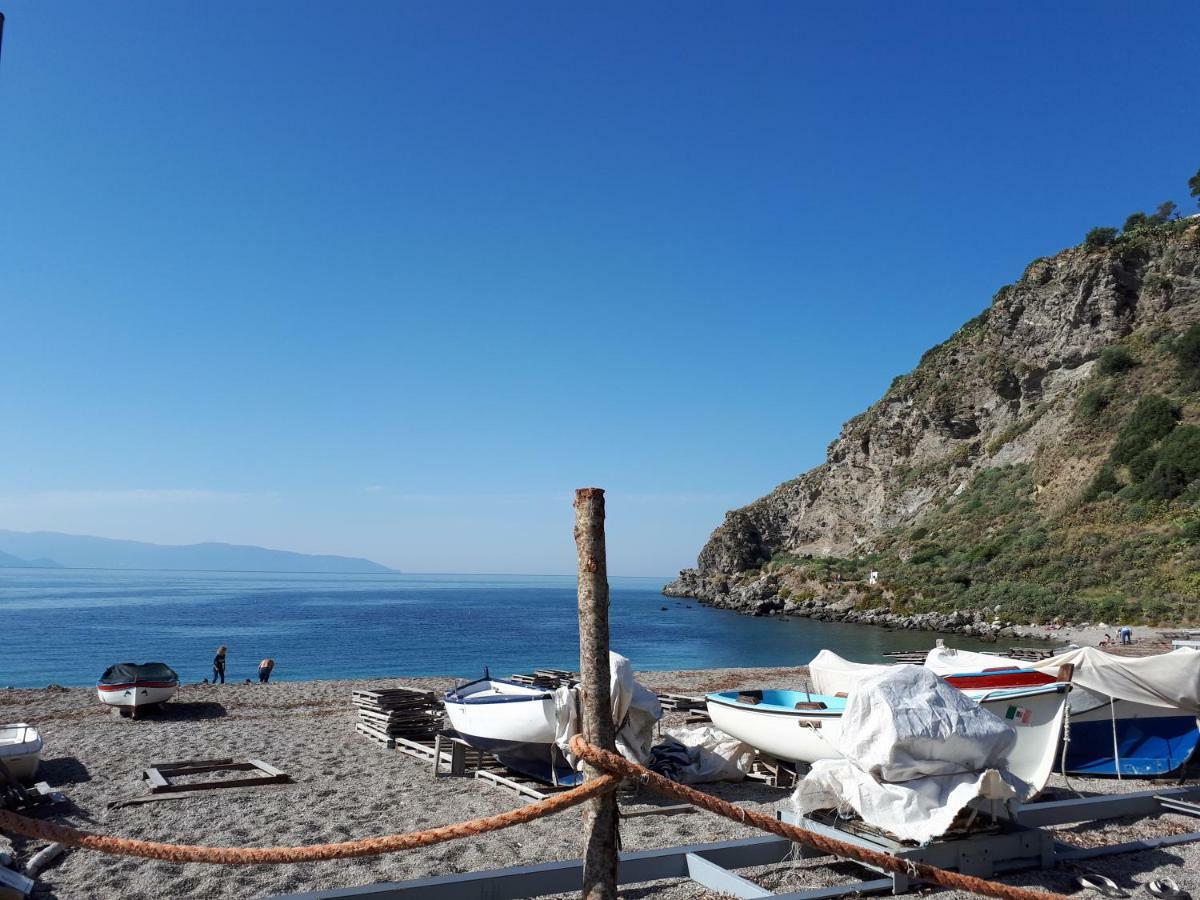 Bed and Breakfast La Riviera Milazzo Exterior foto