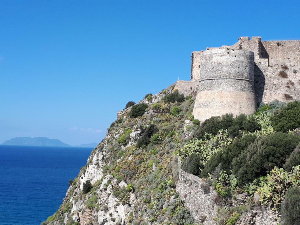 Bed and Breakfast La Riviera Milazzo Exterior foto